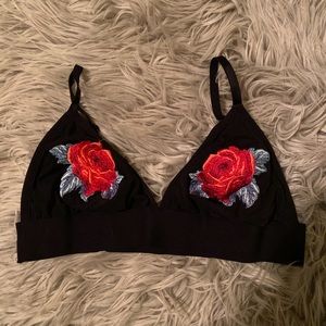 Victoria’s Secret Rose Braletre